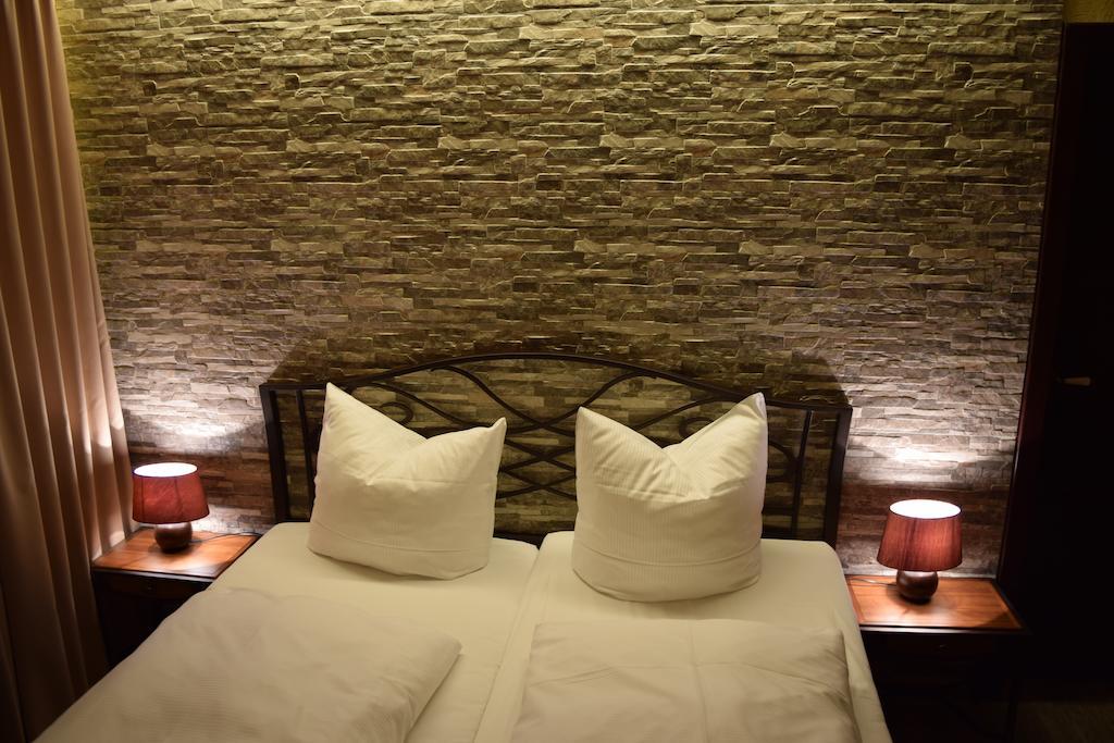 Hotel Arte Vida Spremberg Kamer foto